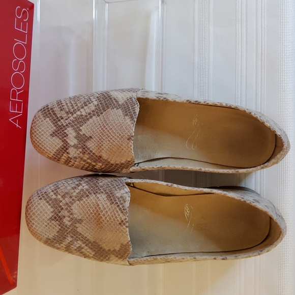 Aerosoles Loafers - Picture 4 of 9